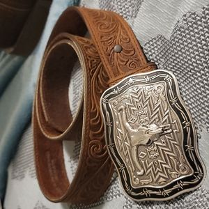 Men's leather belt and buckle